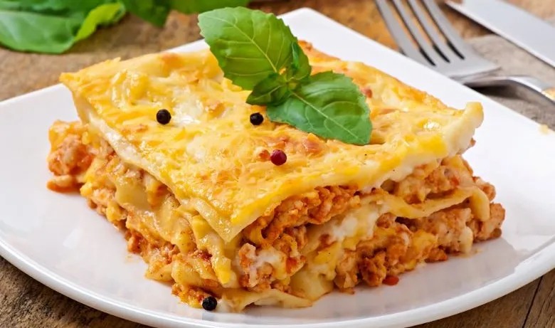 Лазанья с моцареллой