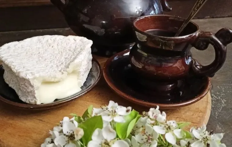Сыр Нешатель