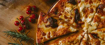 Какой сыр для пиццы лучше использовать Какой сыр для пиццы лучше использовать