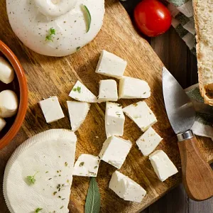 Легкий сыр: состав, польза и популярные сорта